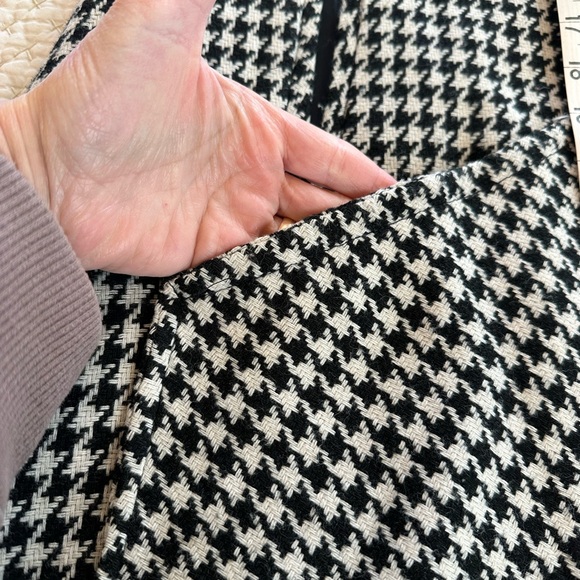 Vintage Houndstooth Cape Coat - Picture 2 of 7